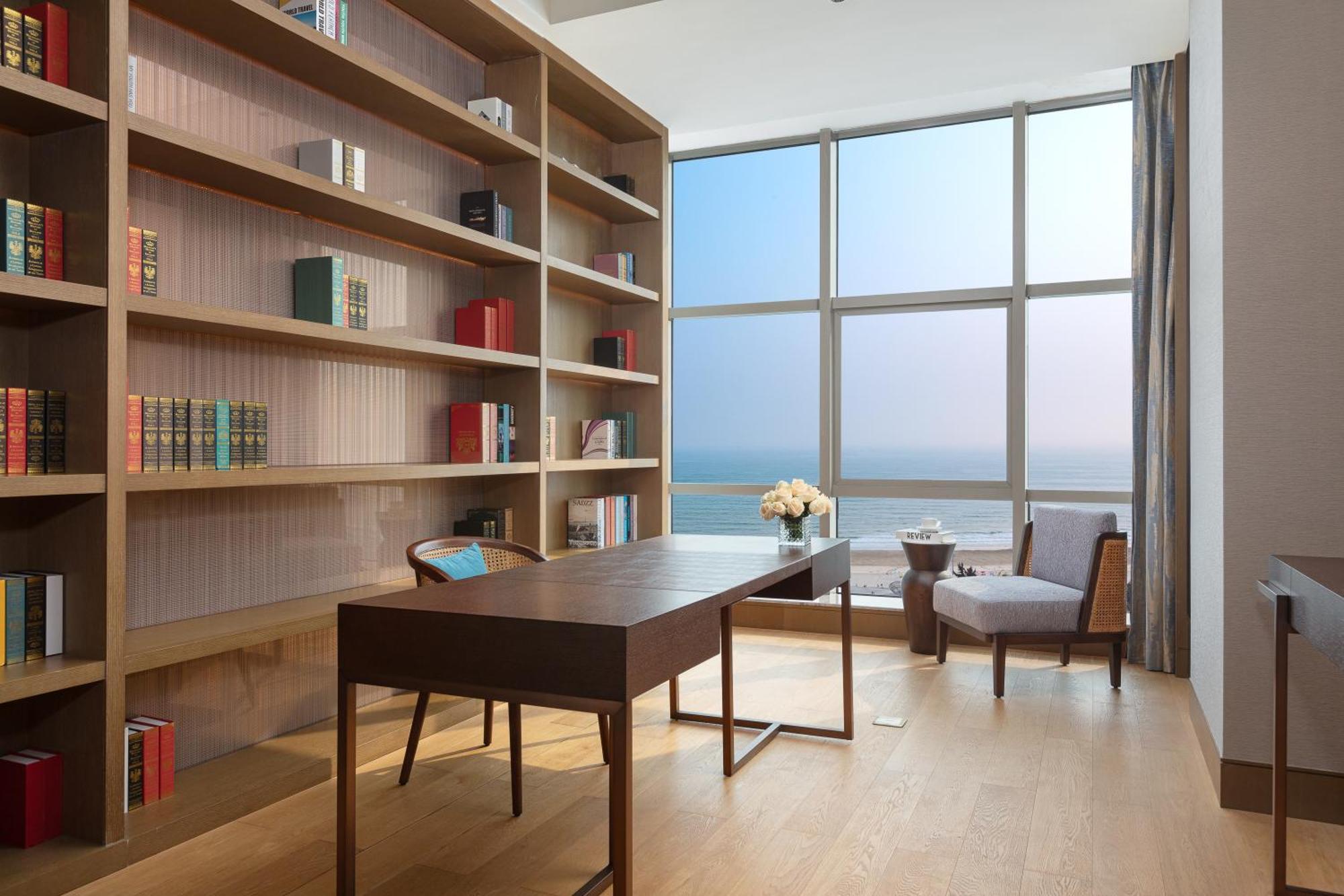Crowne Plaza Beihai Silver Beach By Ihg Exterior photo